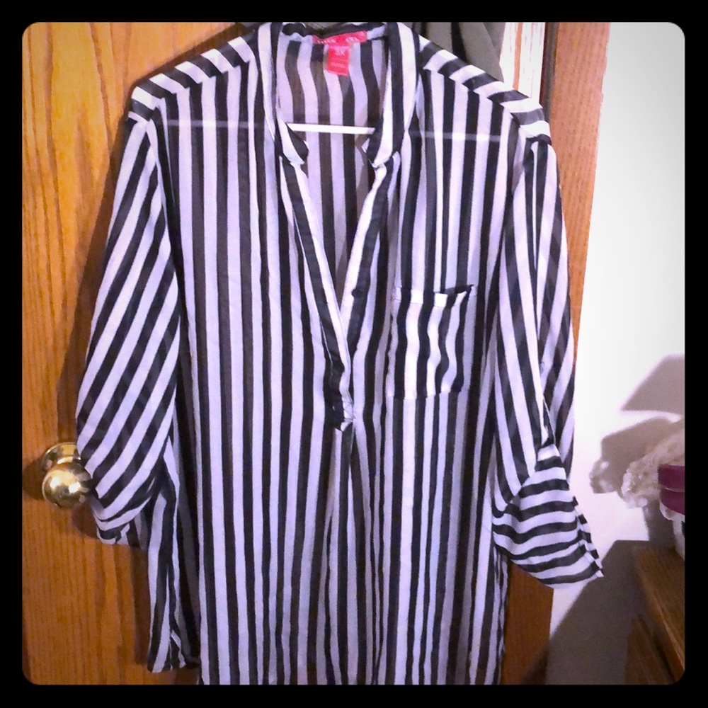 Cute blouse